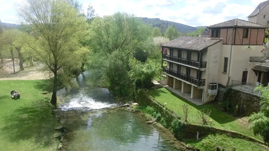 L'annexe en bordure du Vers