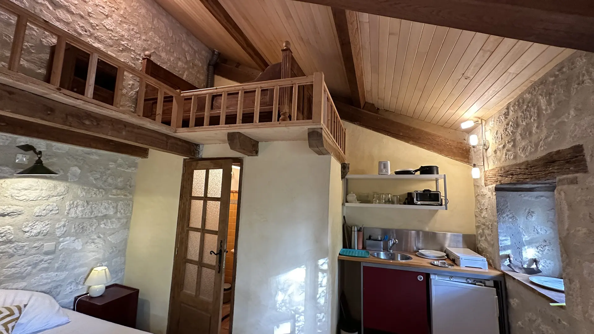 Oleander - rez=de=chaussee et vue sur mezzanine