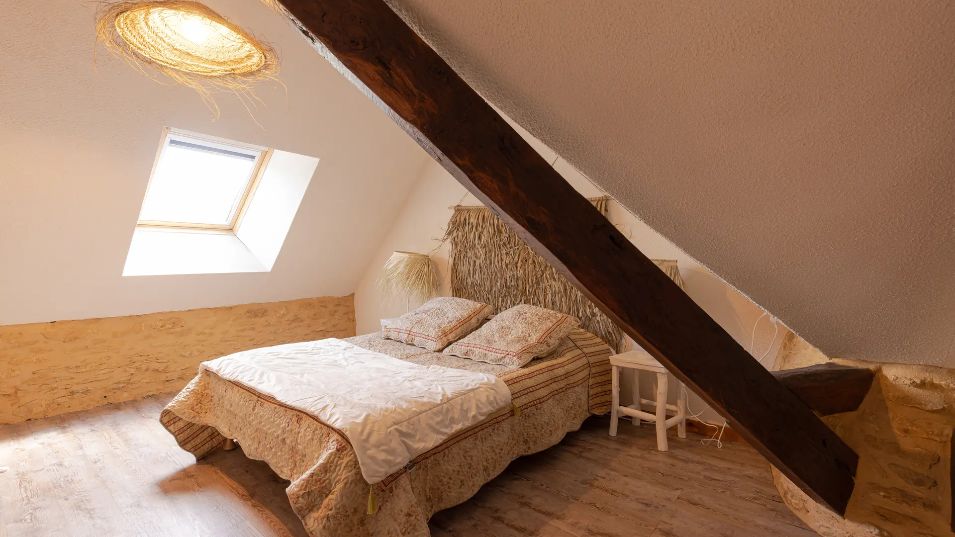 les_maurelles_le-tilleul-chambre1_perigord