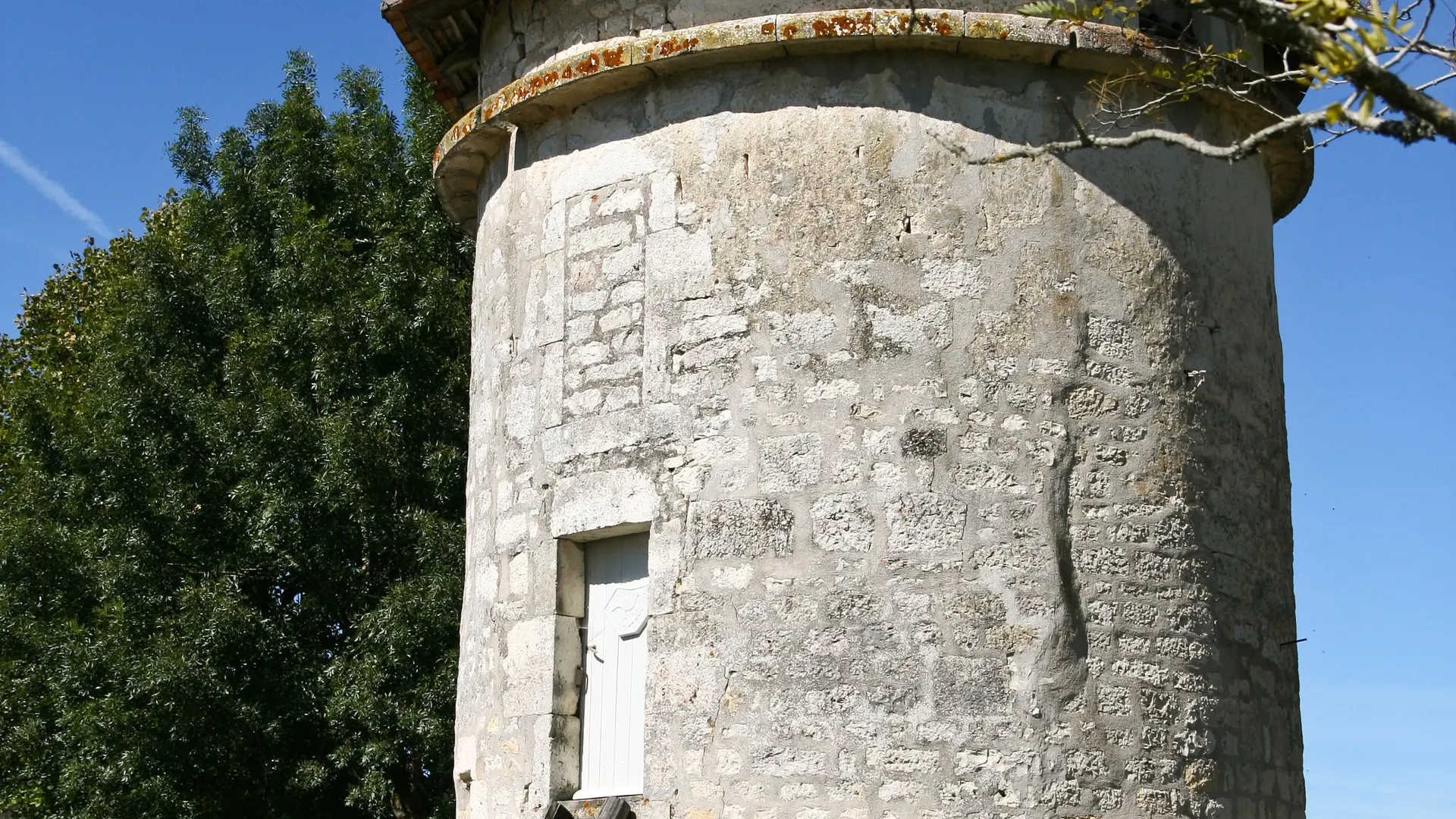 Le presbytère, lepigeonnier