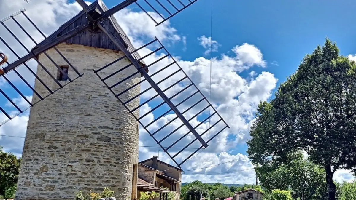 Les curies - le moulin de brunard - le moulin de face