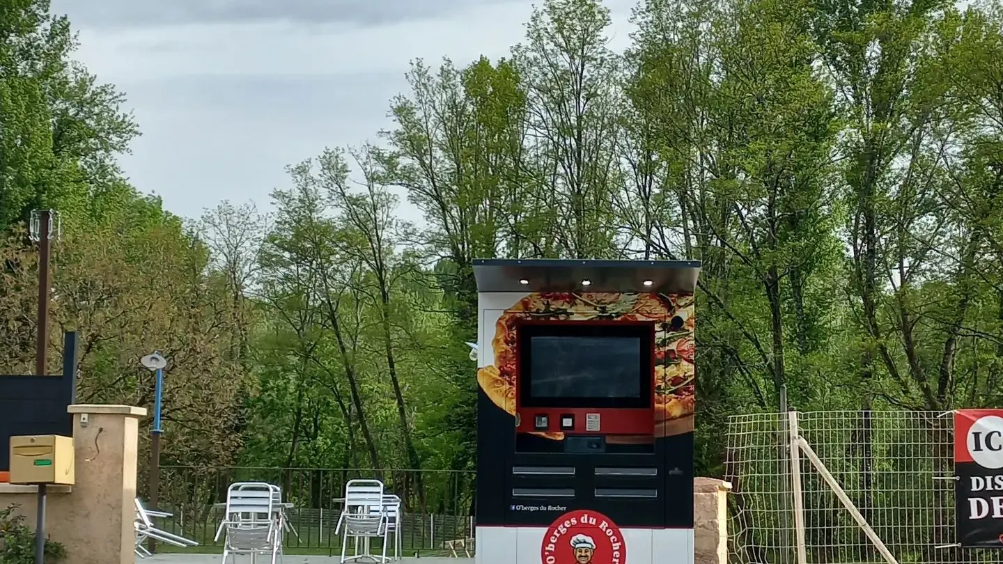 o berges du rocher - distributeur pizzas