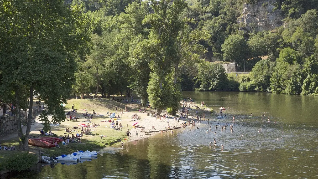 Camping  Paradis de La Plage Saint-Cirq Lapopie