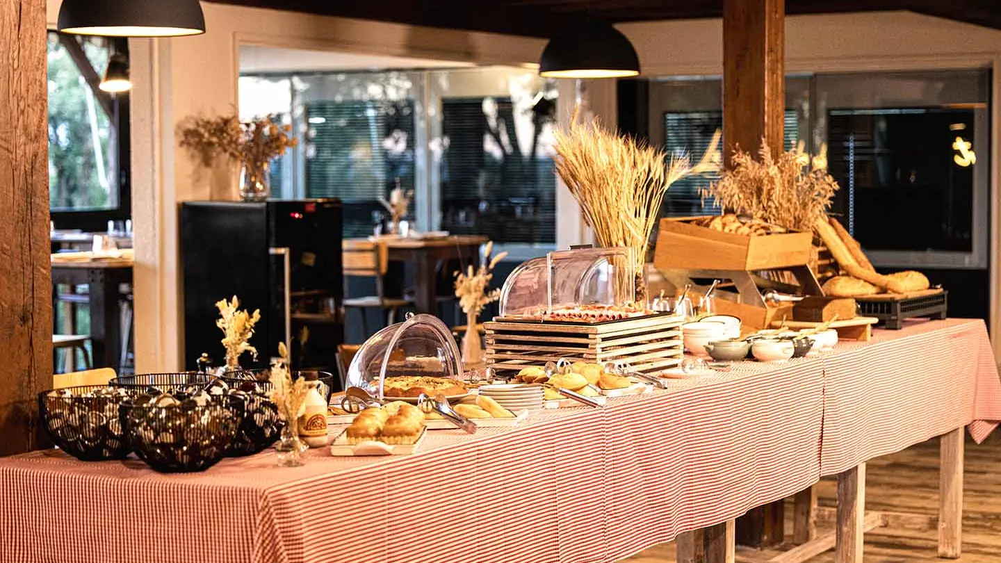 petit dejeuner - buffet - hotel - le bois d'imbert - rocamadour