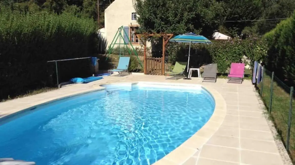 Gite chez Lilly - piscine