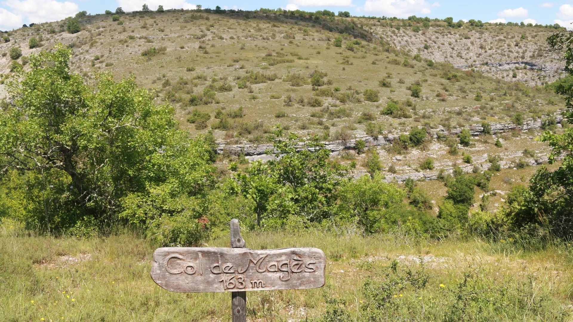 point 2 - 142153_collines_aridesjpg