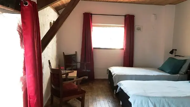 Camping les Teuillères Sousceyrac-en Quercy-chambre