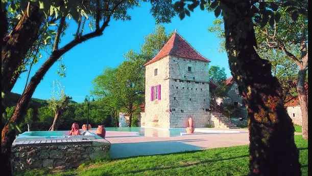 LE HAMEAU DES SAVEURS - LA MÉTAIRIE HAUTE