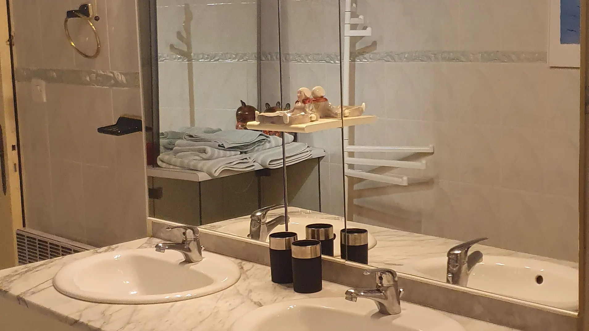 salle de bain chambre salon