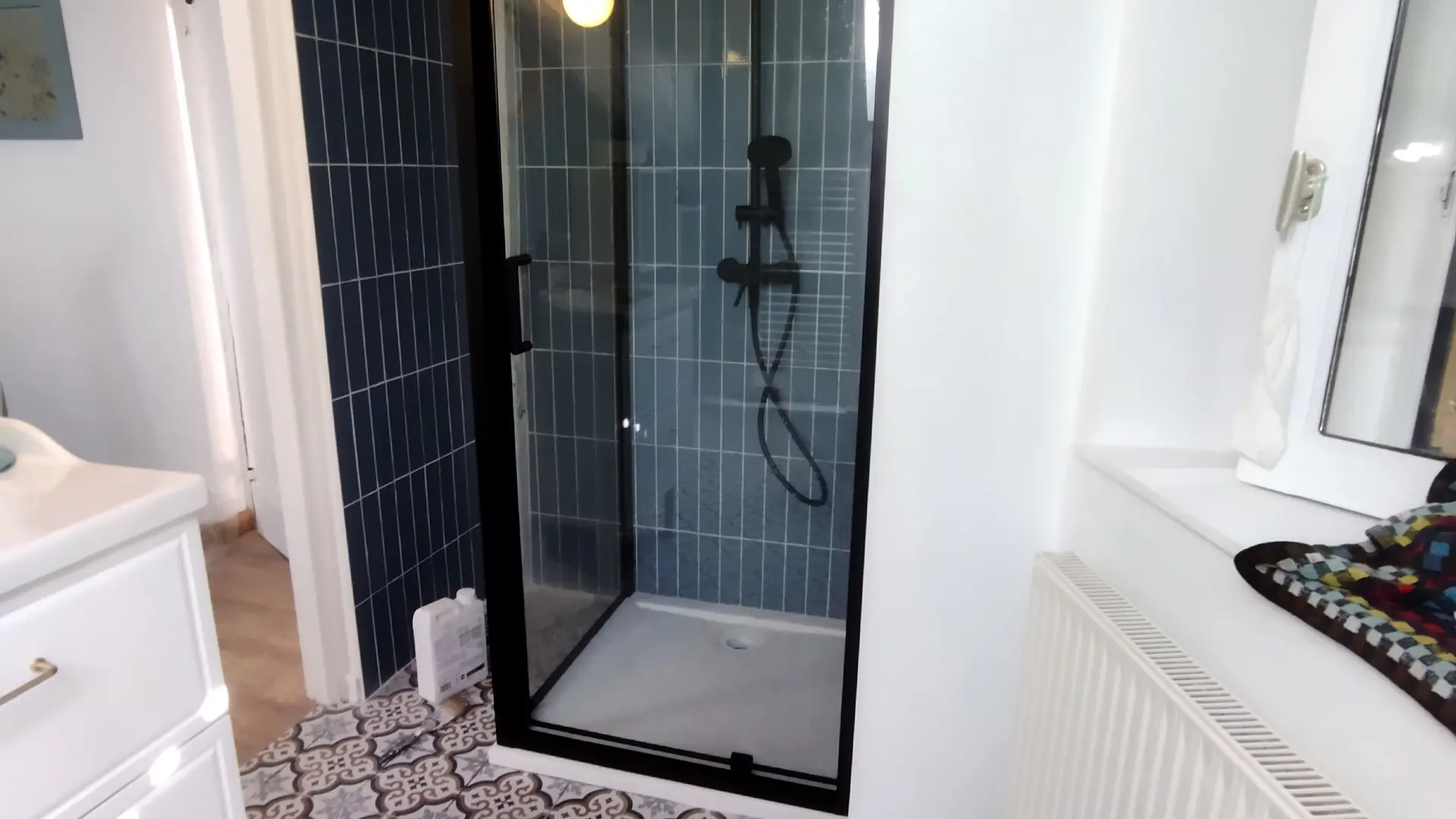 salle de bain pervenche