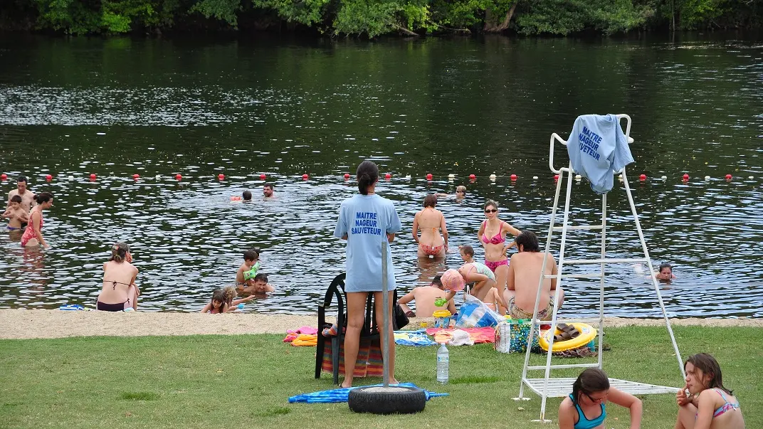 Camping  Paradis de La Plage Saint-Cirq Lapopie