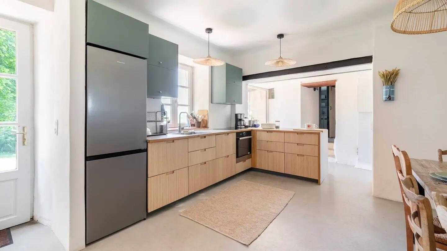 42a9428a-28a2-4ce6-9faa-f99546e9c48a