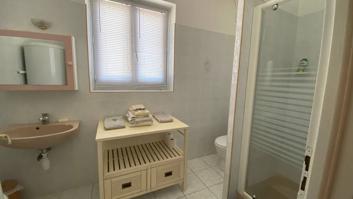 46b6d0ef-74e3-4737-b9a0-25414428a178