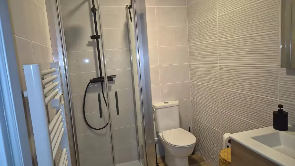 5b3a8e8d-3ad5-4d3e-8cd7-80ccae292965