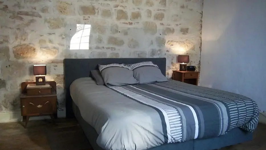 HLOAQU047FS003L6_Penne d'Agenais_Gîte du Pennois_chambre