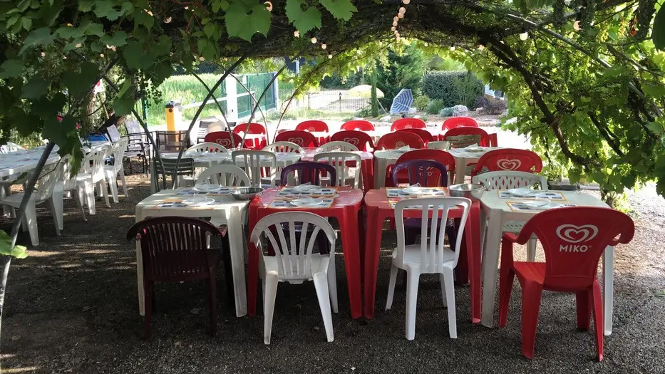 PAAQU047FS0001I_Fumel_Les Catalpas_terrasse