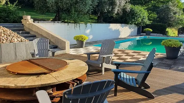 6f02d233-539b-4bad-ad21-630d4a0899b8