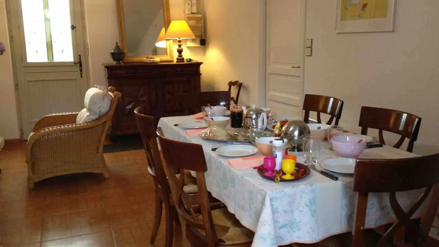 81924338-52e6-480e-9ad5-fec090d634b0