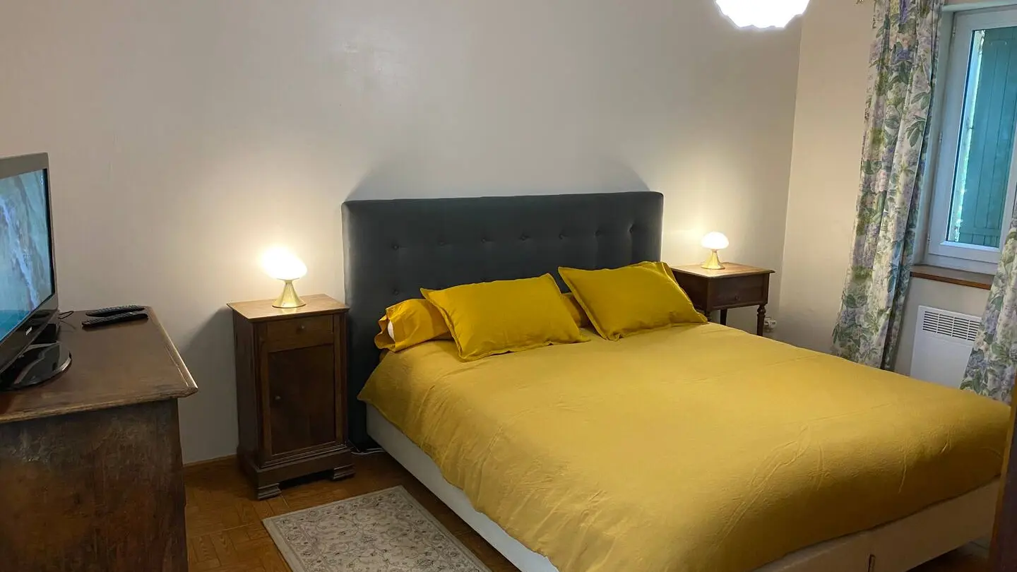 9ff59a9b-6325-4cc3-9fe3-c84a82ae35de