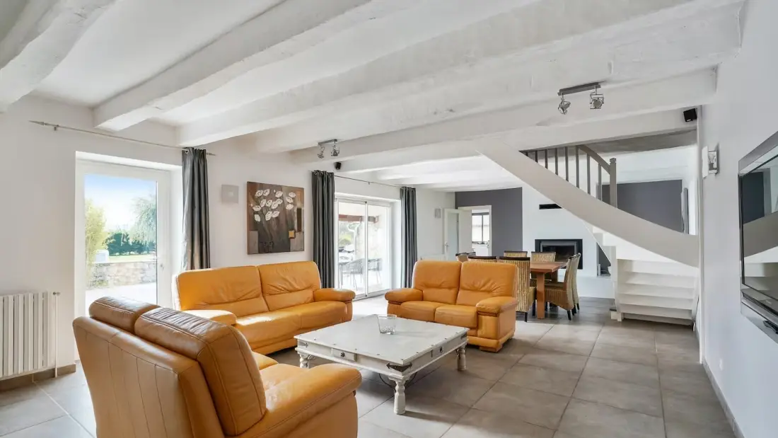 02787cc5-b381-4777-8584-29a2e84b3bb2