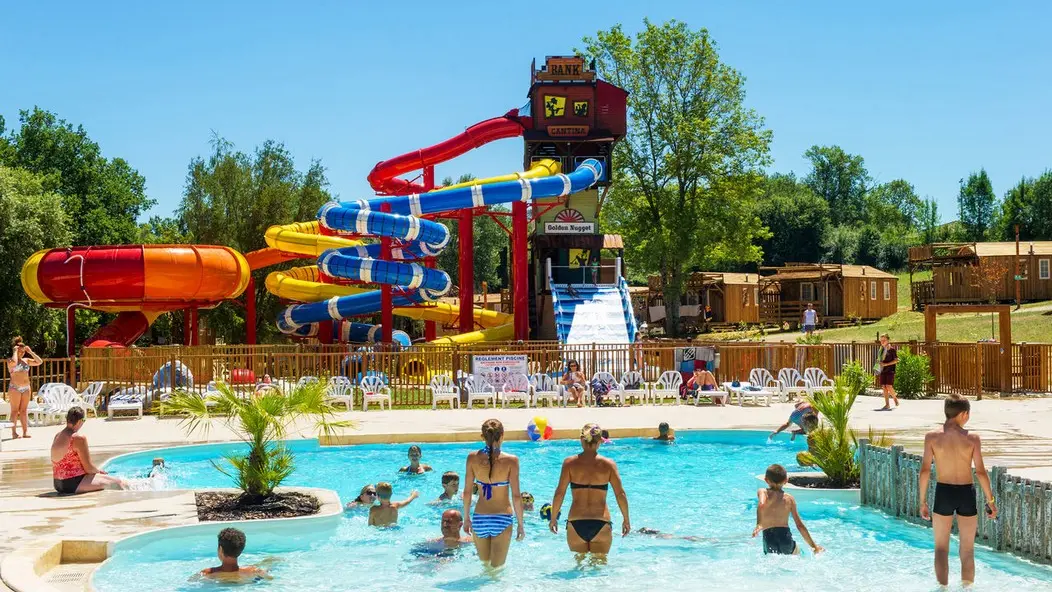 HPAAQU047V504HY3_Tournon_DomaineUllule_piscine