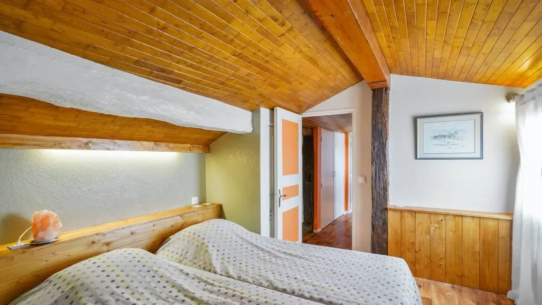 0e9678c4-dab5-45db-b9f7-2044346622d7