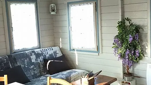 HLOAQU047FS003LM_Dausse_Les chalets_salon