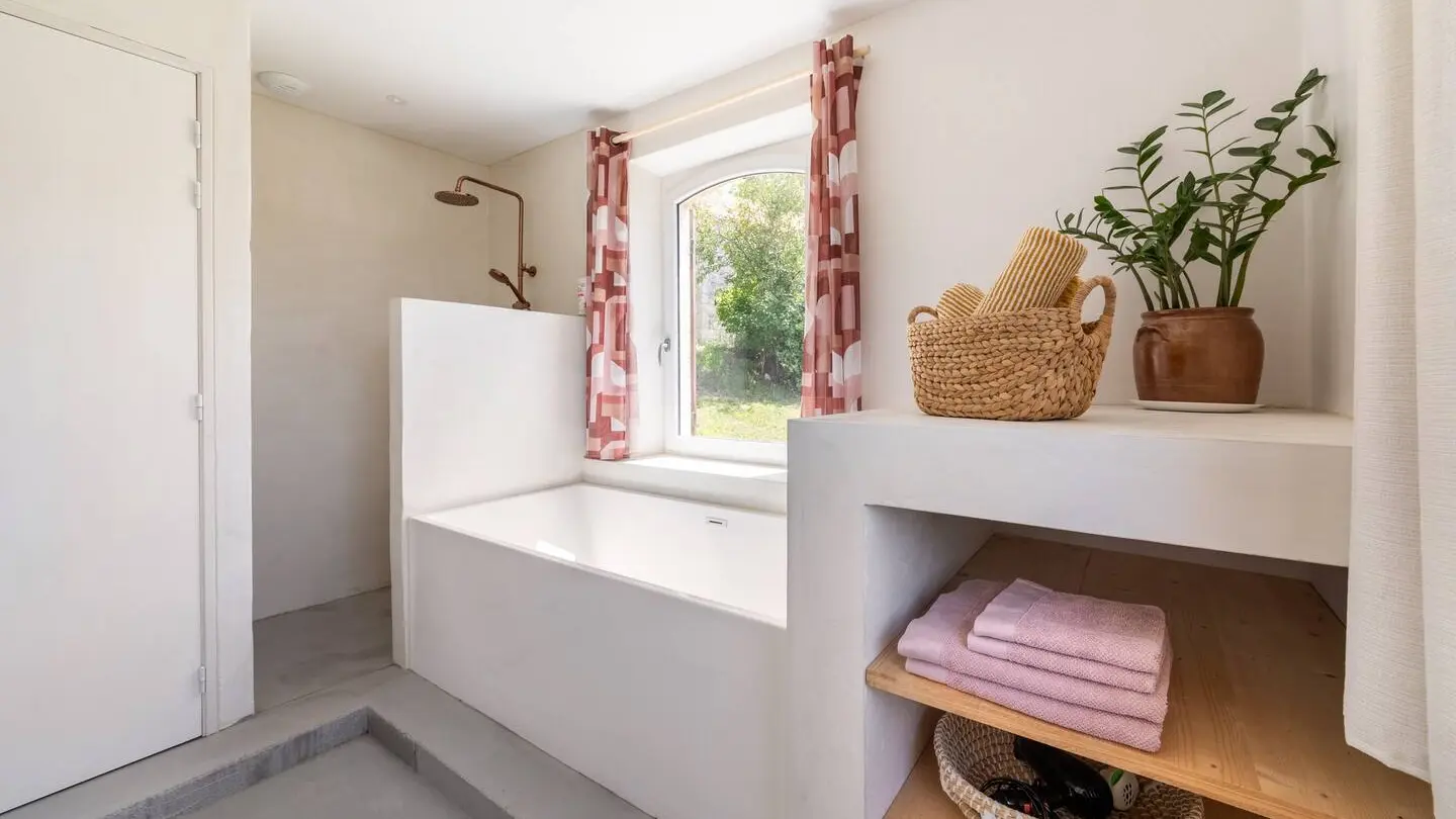 1bb39497-c27b-461b-831a-91ce1d673b44