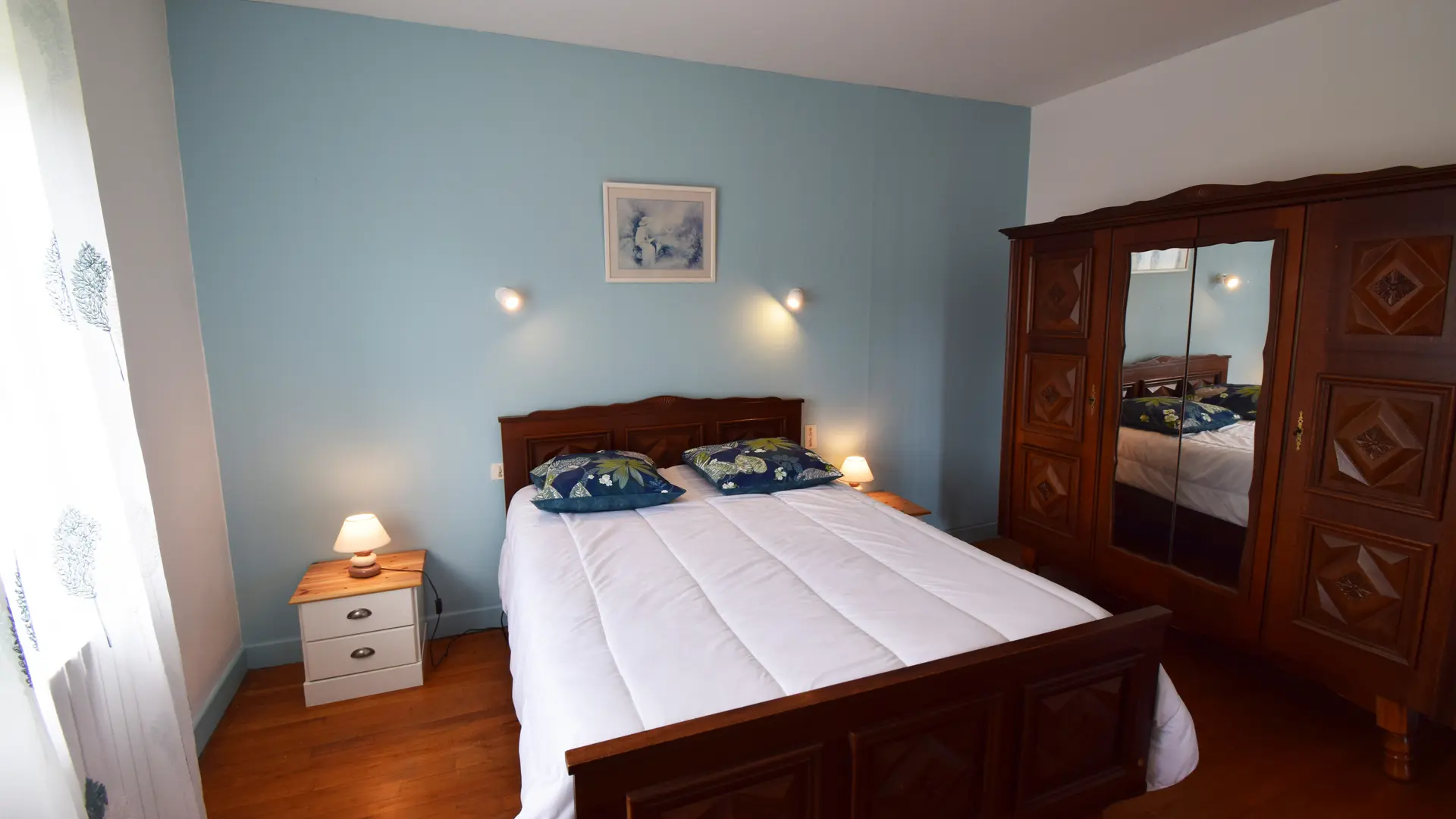 HLOAQU047V50IVGV-2025-8