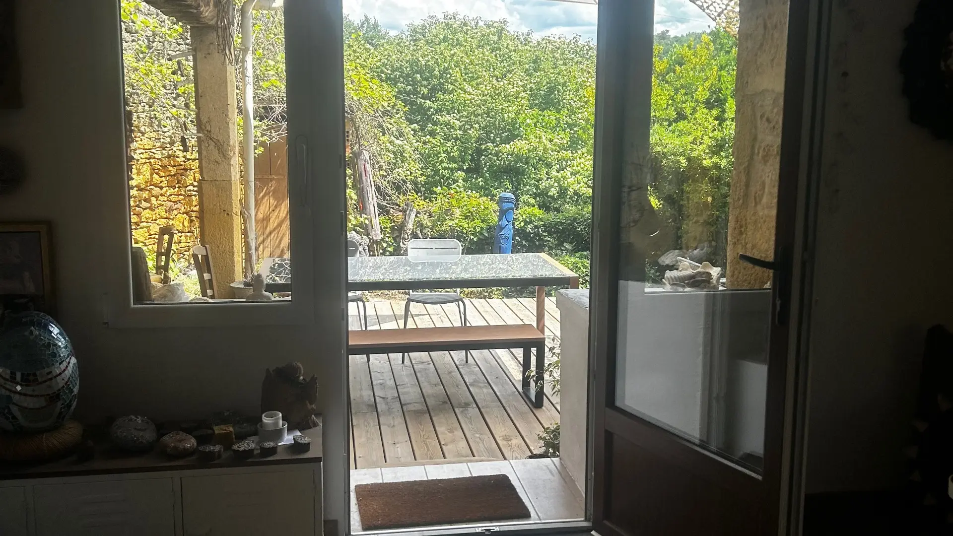 thumbnail_vue salon vers terrasse