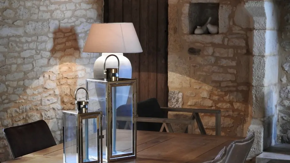 HLOAQU047V50GNL9_Blanquefort_Chambre en pierre_Gîte Villeréal_intérieur