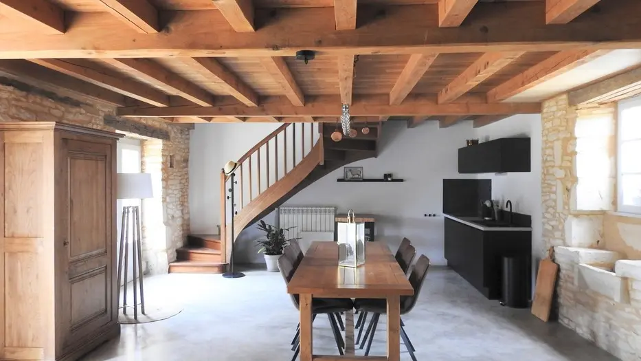 HLOAQU047V50GNL9_Blanquefort_Chambre en pierre_Gîte Villeréal_salon