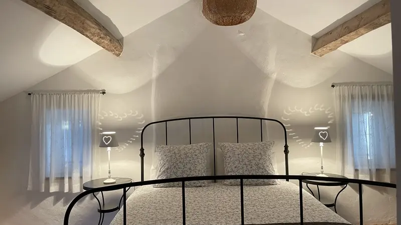 HLOAQU047V50J1IY_Cuzorn_O'Connor_Gîte Delphine_chambre