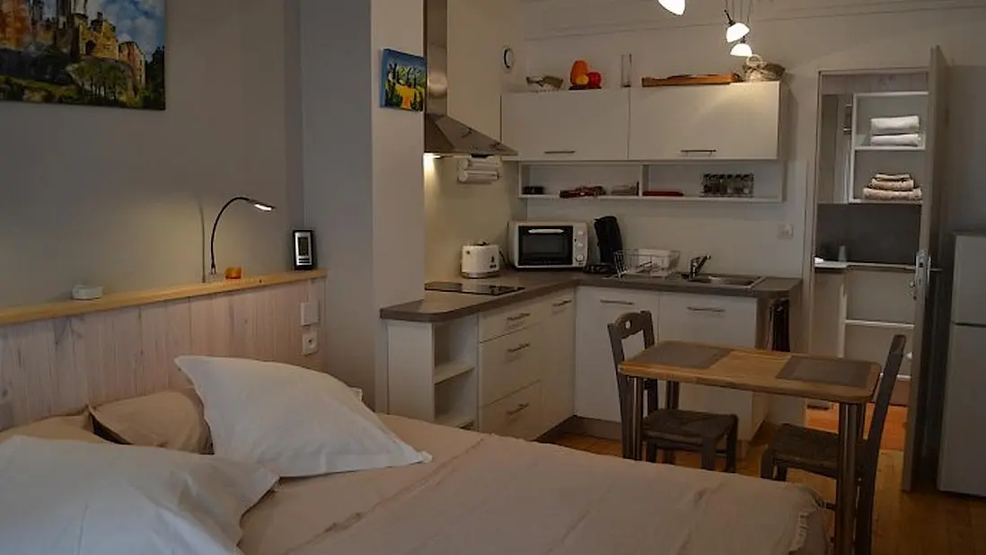 Fumel-Aux-blanches-pierres-Gite-Malbec-Pavy-et-Orny-interieur