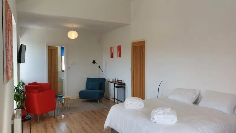 HLO_B&B de Sagette_St Pastour_chambre rouge2