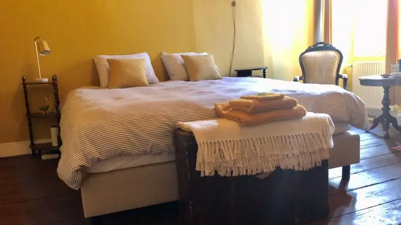 HLO_MaDamenFrance_Monclar_chambre Marguerite2