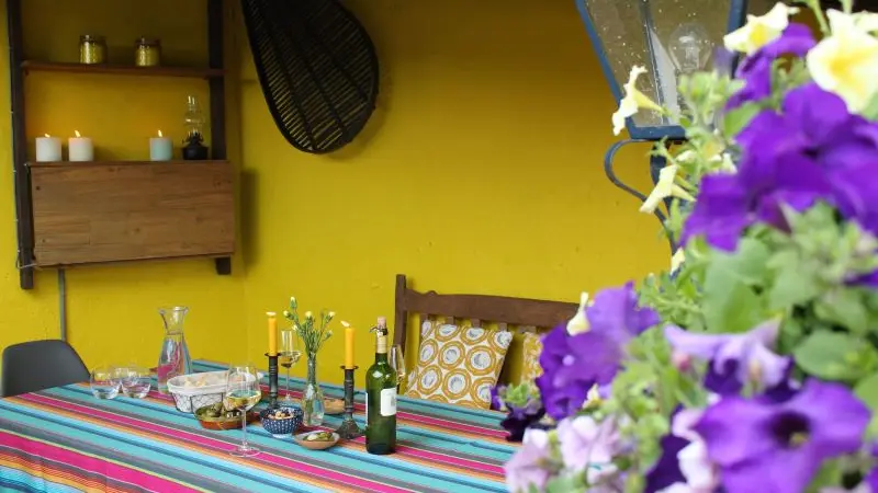 HLO_MaDamenFrance_Monclar_table aperitif