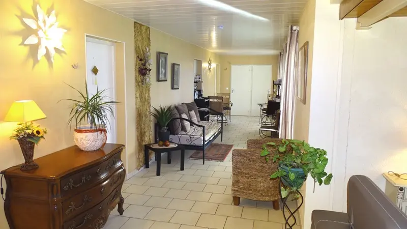 HLOAQU047FS003GW_grande8