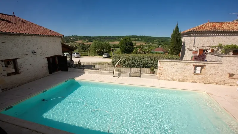 HLOAQU047FS0006E_grande