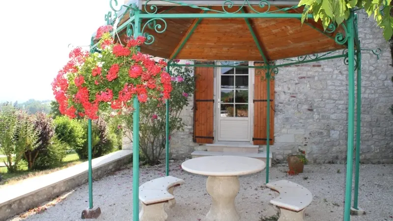 HLOAQU047FS0006E_grande1