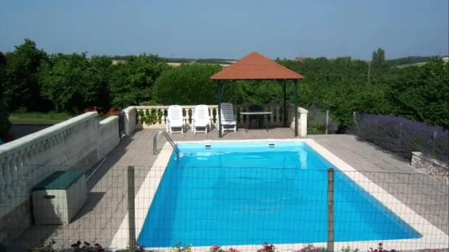 HLOAQU047FS000CK_grande1