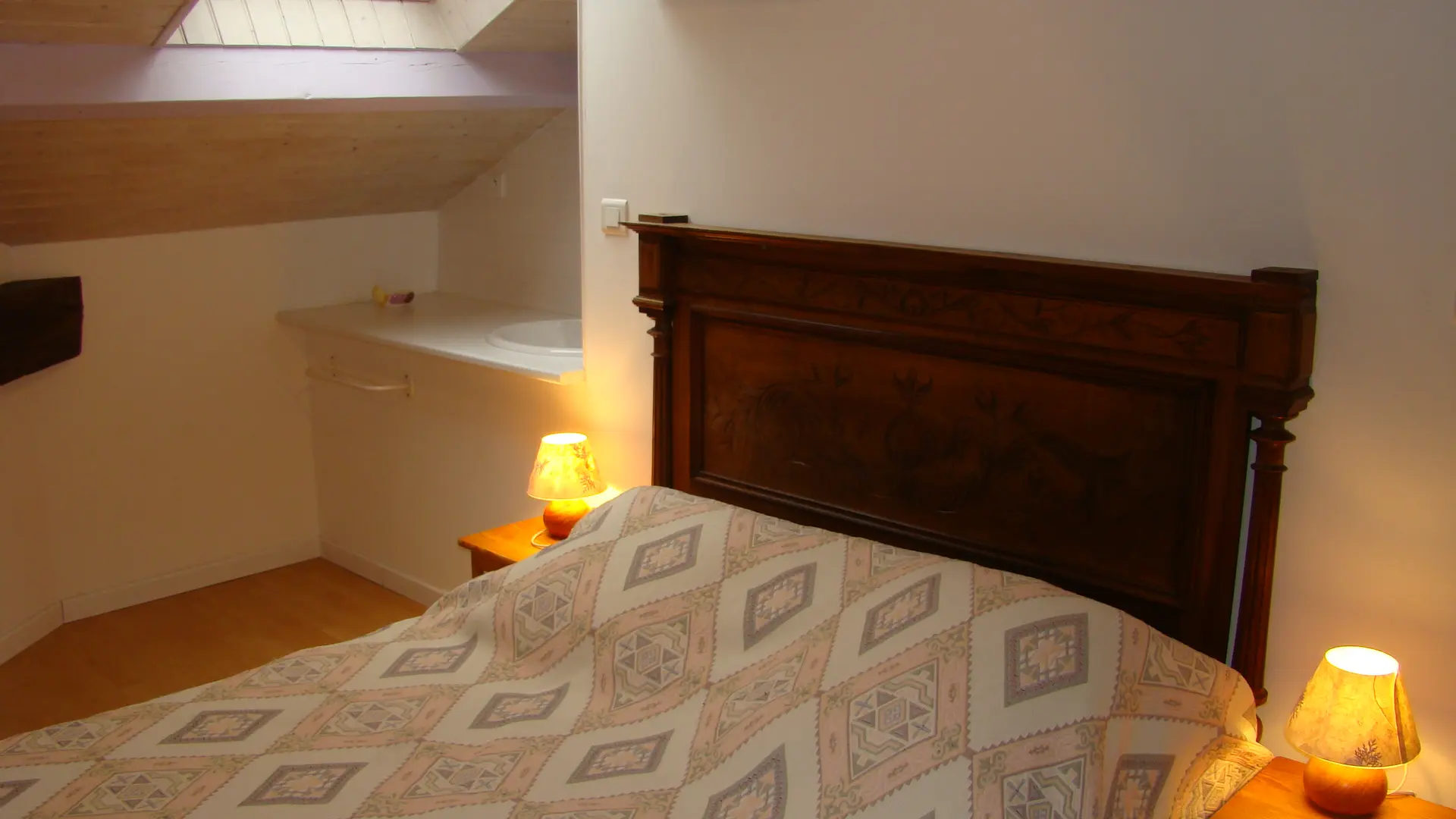 HLOAQU047FS000G5_THEZAC_chambre6