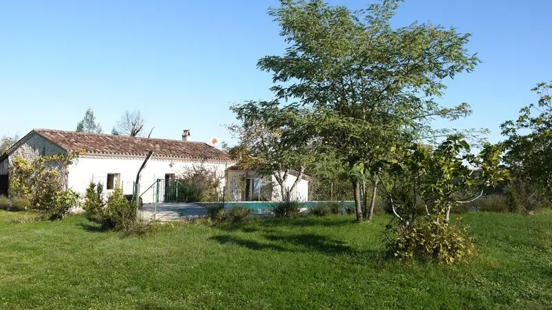 HLOAQU047FS000GS_THEZAC_vuemaison