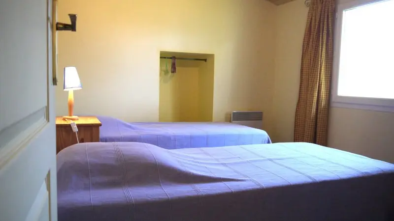 HLOAQU047FS000GS_THEZAC_chambre1