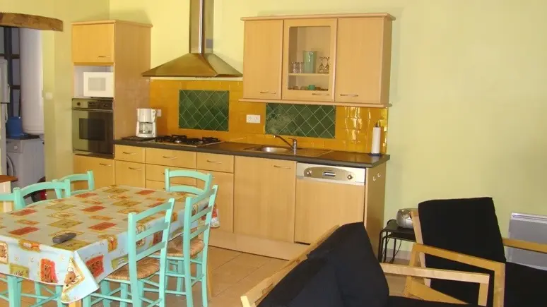 HLOAQU047FS000GS_THEZAC_cuisinesalon