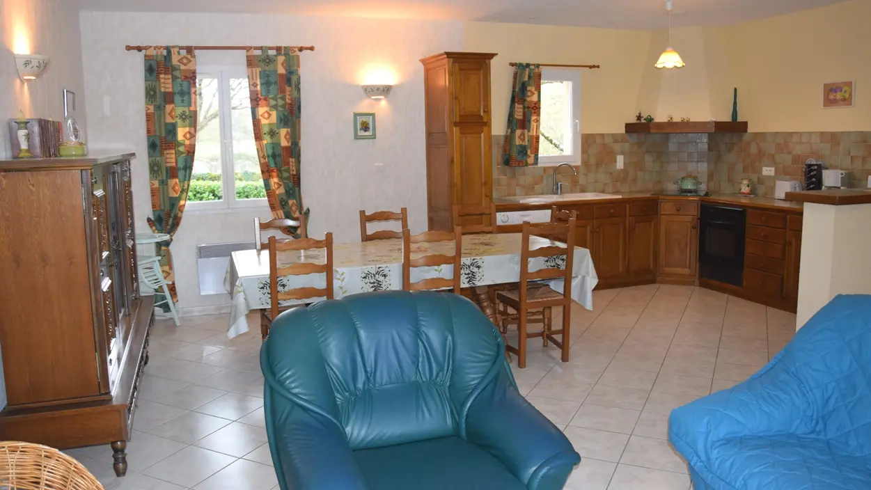 HLOAQU047FS000H3-grande12-2