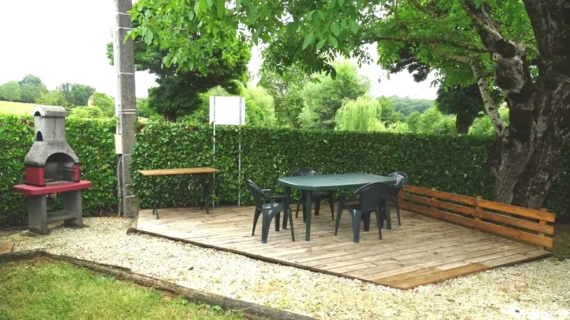 HLOAQU047FS000H3_grande5