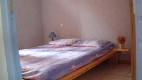 HLOAQU047FS001S4_LGC099A_Chambre1