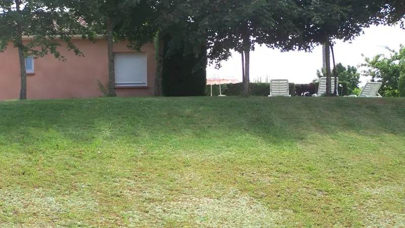 HLOAQU047FS001S6_grande1