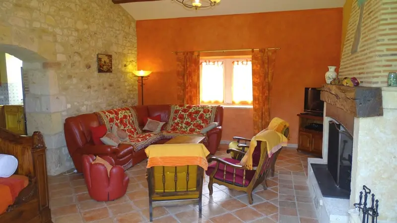 HLOAQU047FS001UJ_grande5